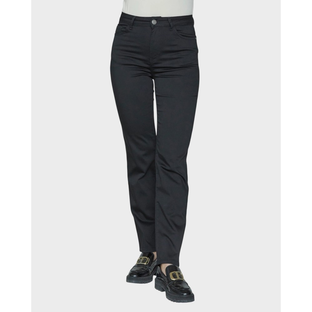 IsayLongStraightPantBlack-012