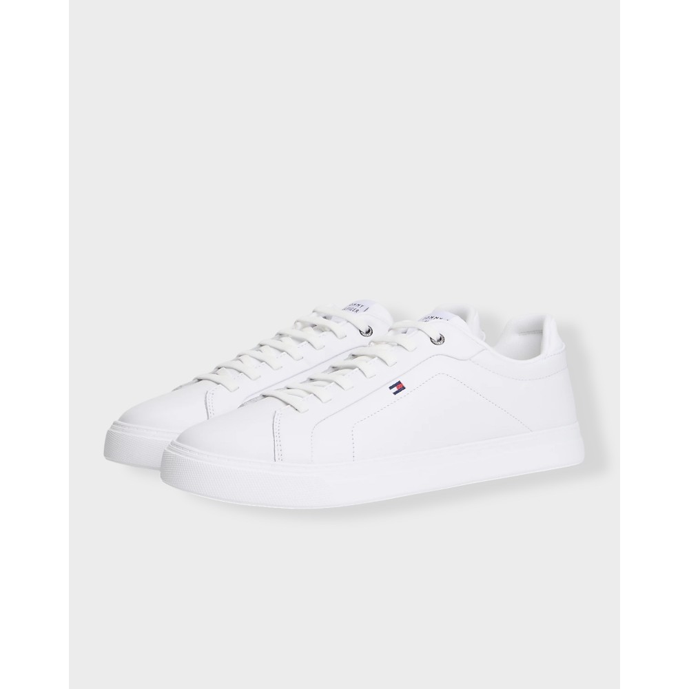 Icon court light essential - White