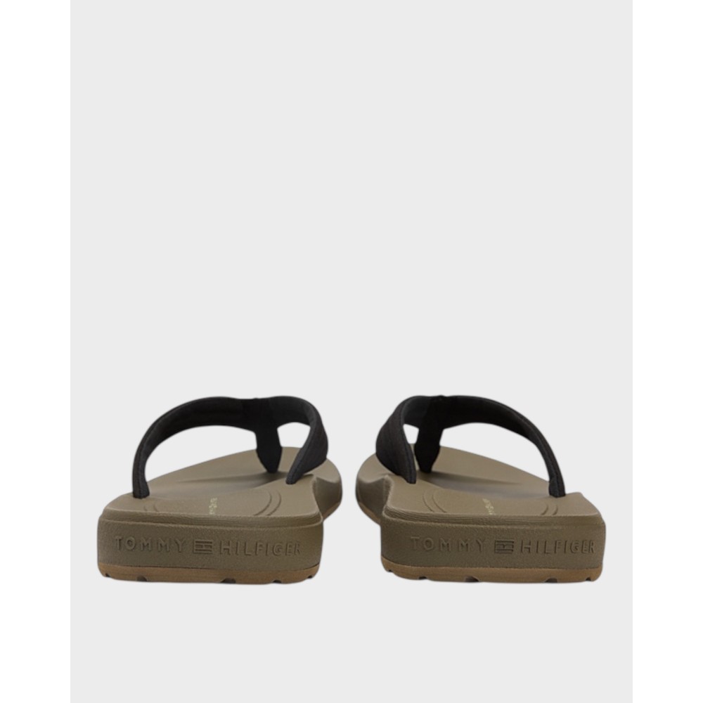 MoldedHilfigerLTHbeachsandalBlackArmy-01