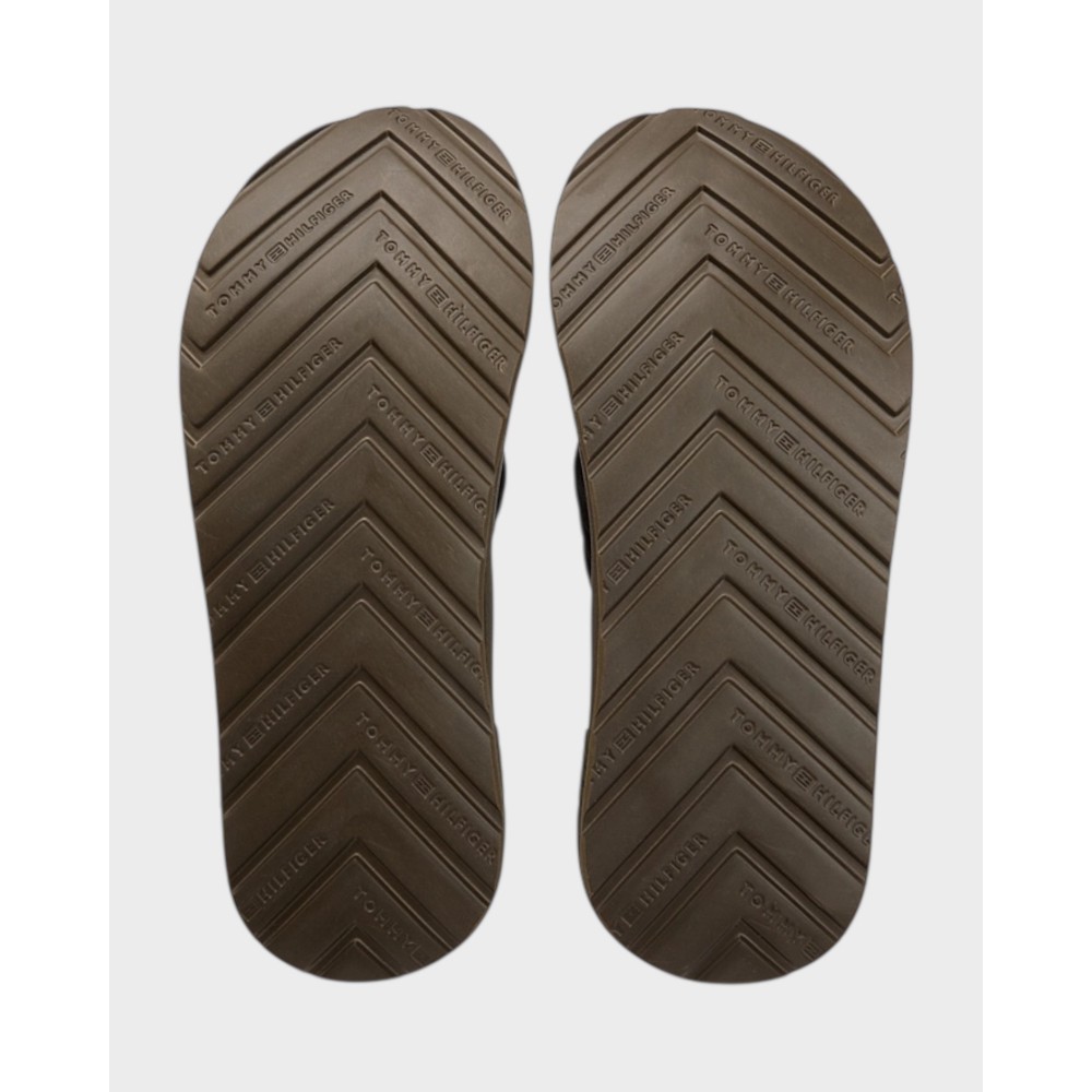MoldedHilfigerLTHbeachsandalBlackArmy-01