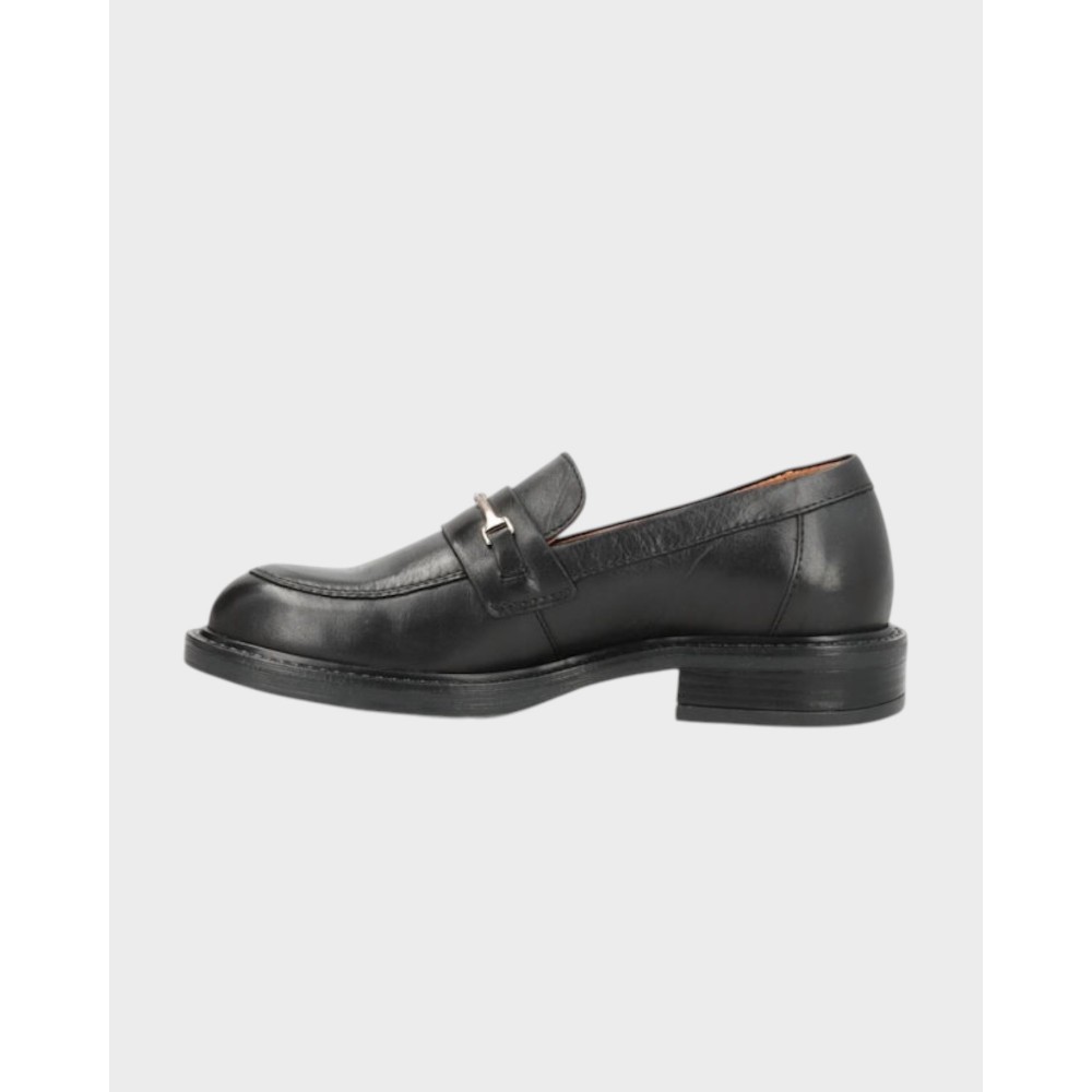 LibbyloaferBlackleather-09