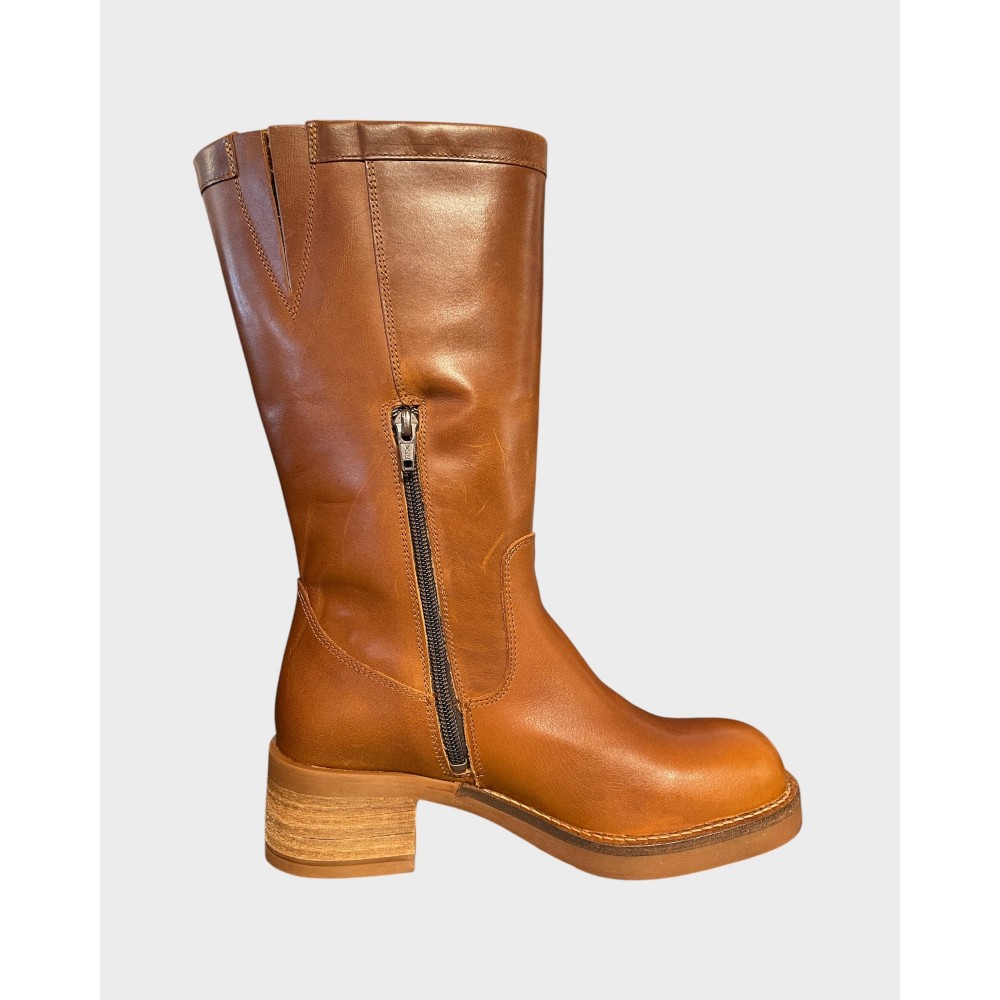MontiCognacLeather-01