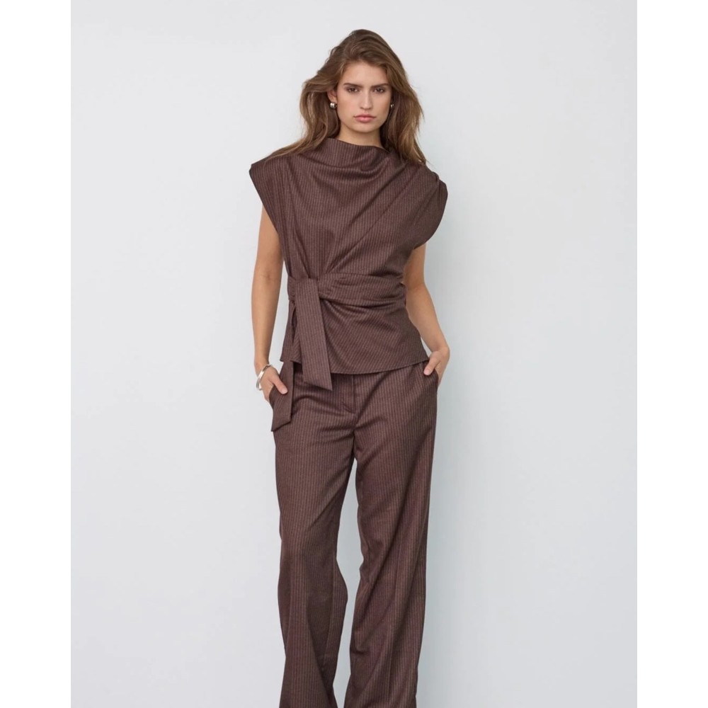Sina Pin Pleat top - Dark Brown