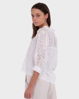 KitaEmbroideryBlouseWhite-20