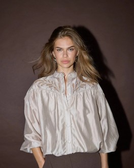 MelinBalloonLaceShirtChampagne-20